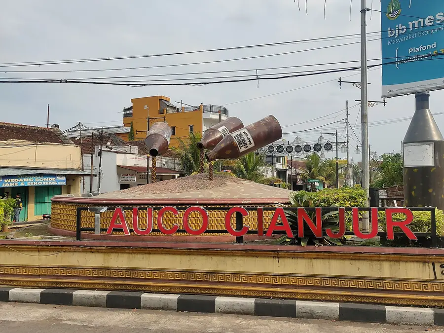Tugu Tauco Cianjur